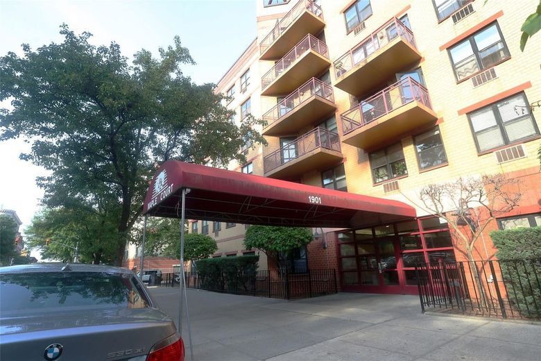 1901 Madison Avenue #105