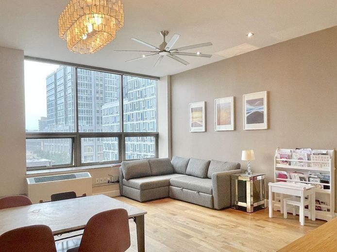 2-17 51st Avenue #204