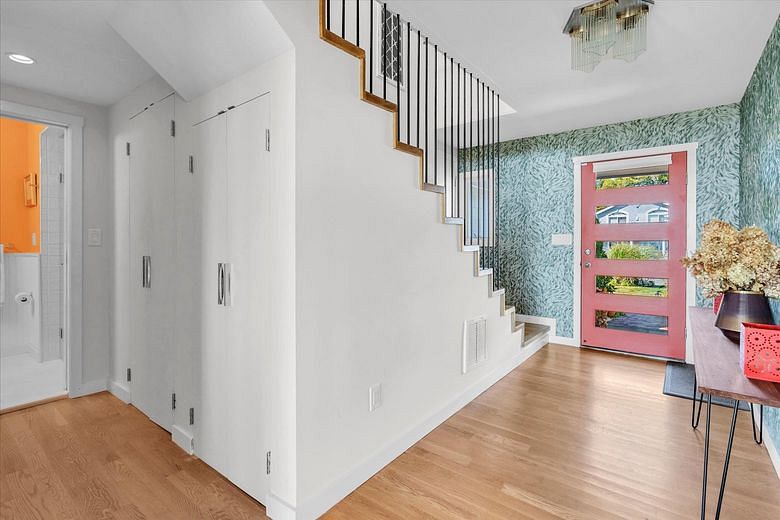 2 Westgate Drive