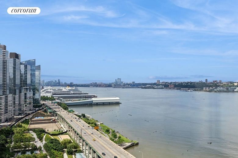 200 Riverside Boulevard #23A