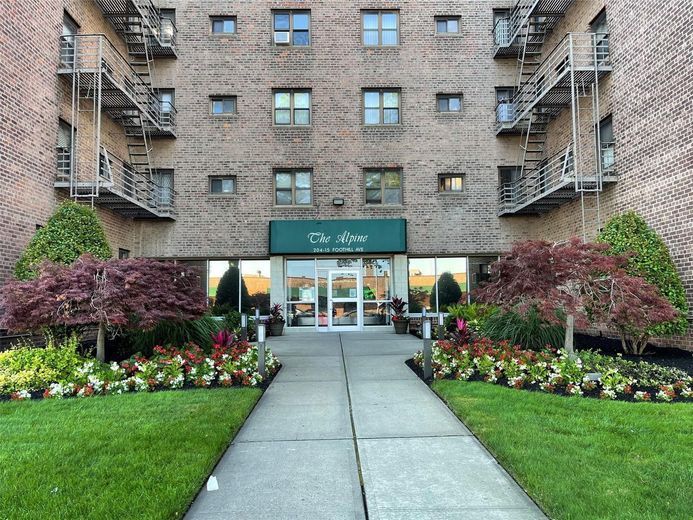 204-15 Foothill Avenue #B-61