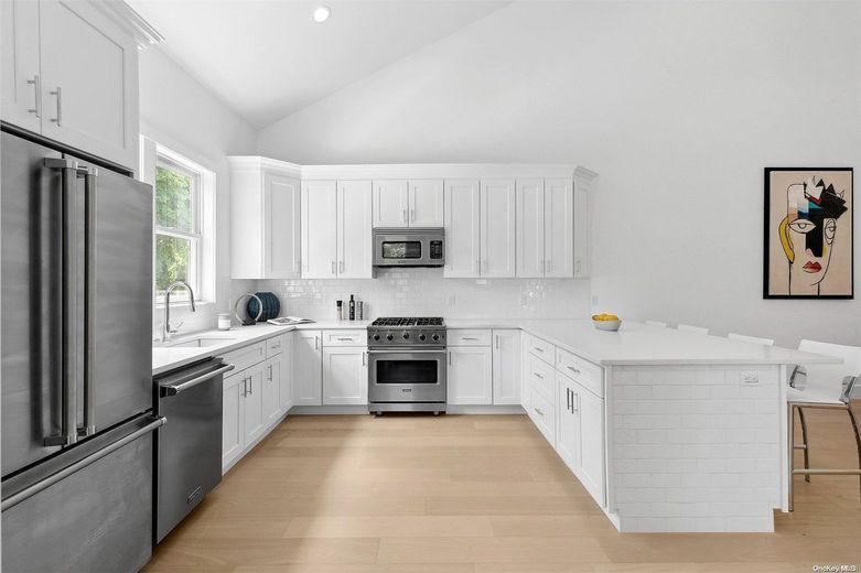 21 Montauk Hwy #5