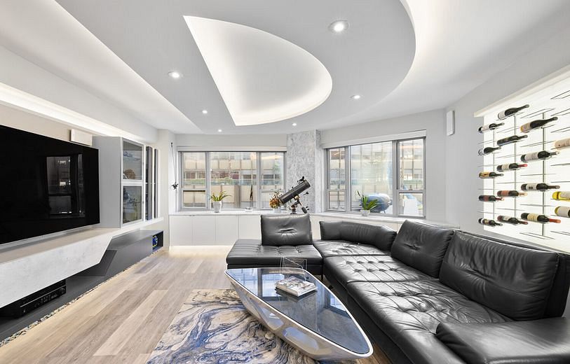 210 East 47th Street #11F