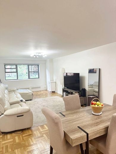 215 Adams Street #2B