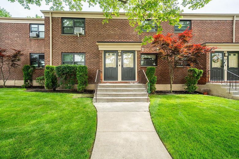 218-12 73rd Avenue #401A1