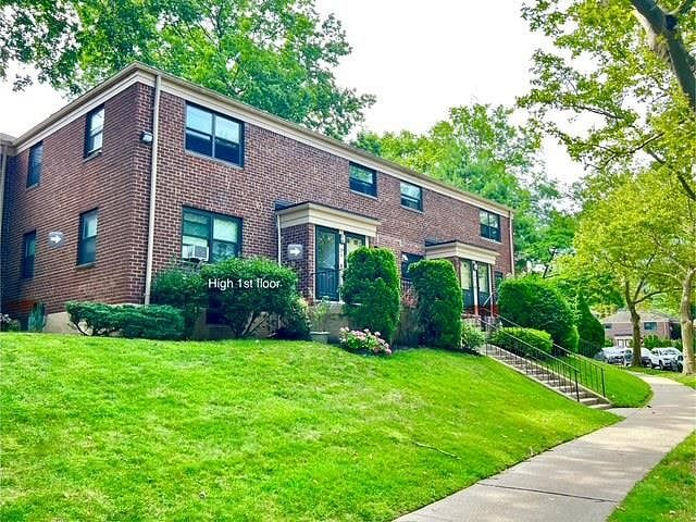 219-36 74 Avenue #323A1