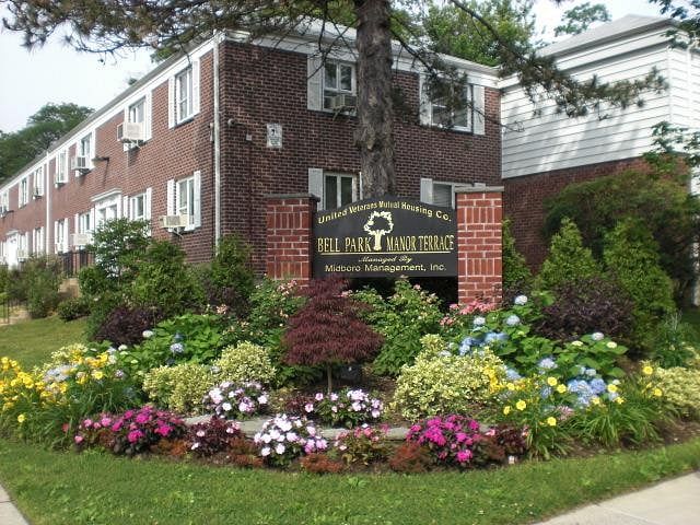 220-06 Stronghurst Avenue #Upper