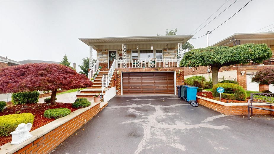 223 146 Place