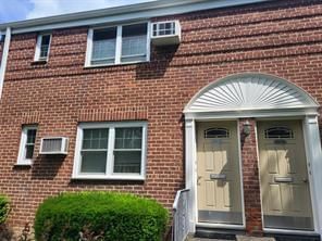 224-23 Kingsbury Avenue #B