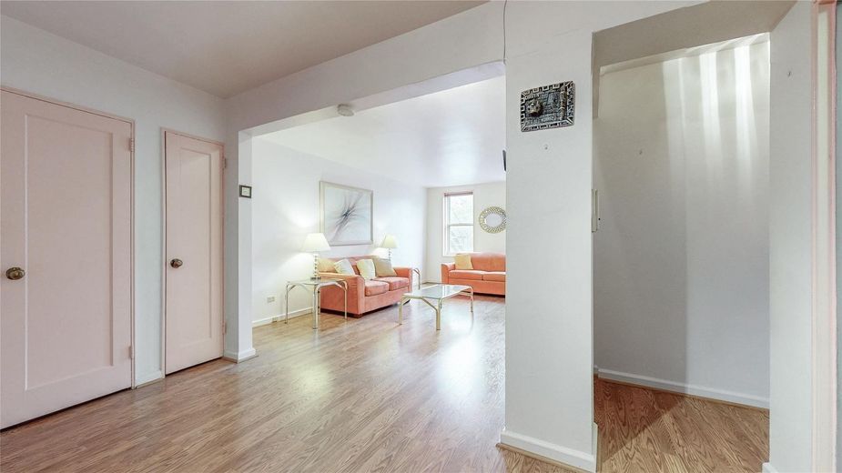 2285 Bragg Street #4H