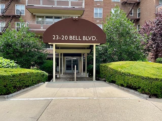 23-20 Bell Boulevard #2D