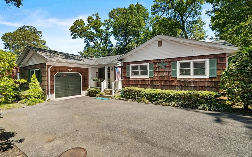 23 Cedar Avenue