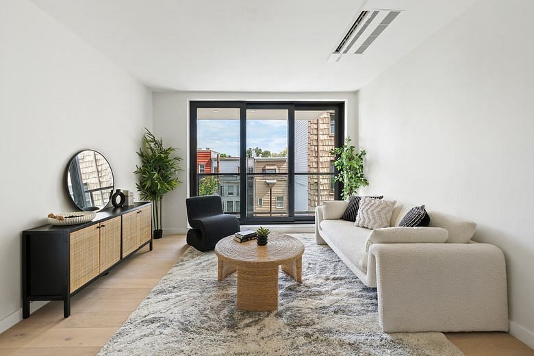 232 Eckford Street #2