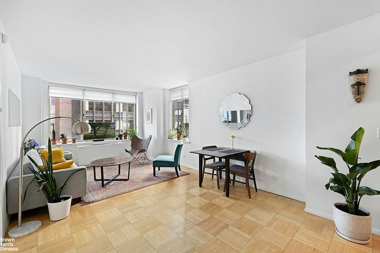 236 East 47th Street #23C