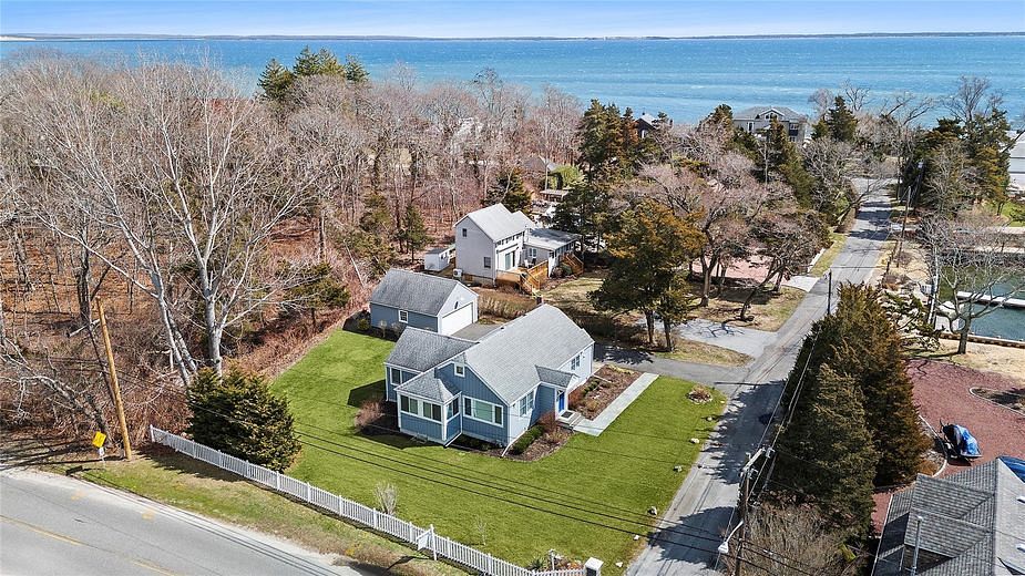 2360 Peconic Bay Boulevard