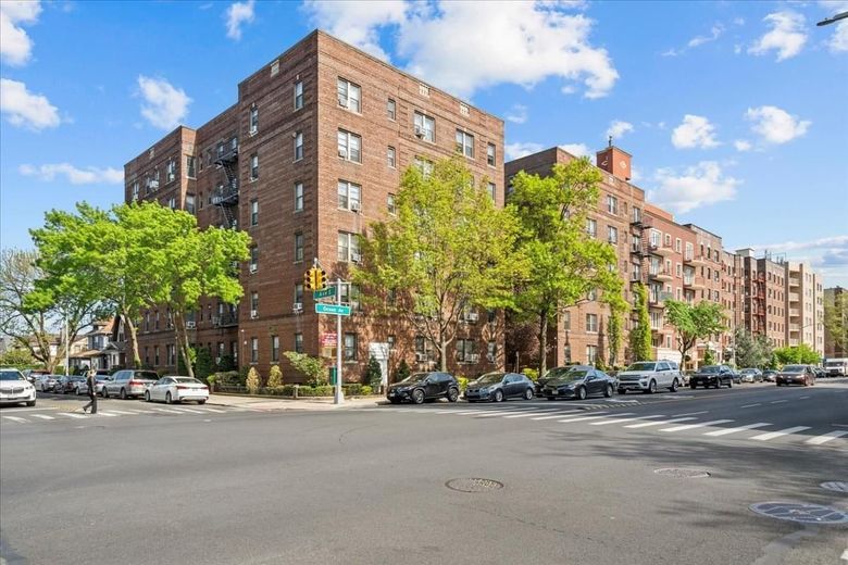 2375 Ocean Avenue #1