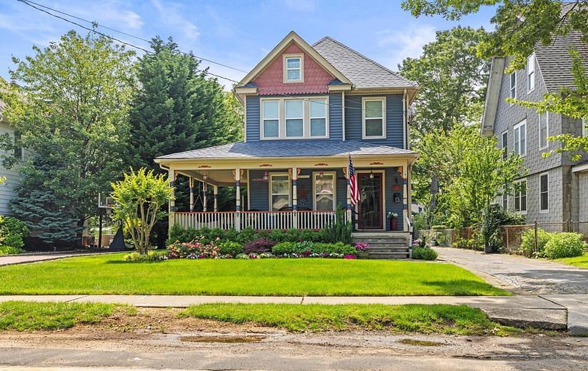 24 Grant Avenue