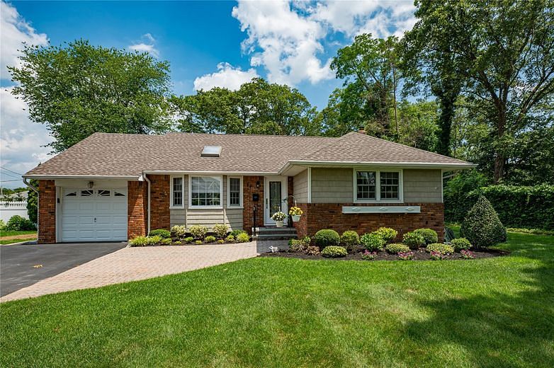 24 Thistle Lane