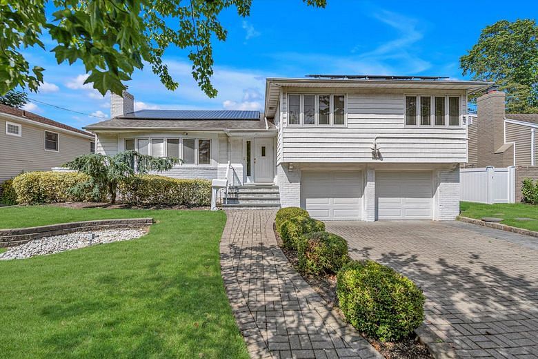 240 Somerset Drive