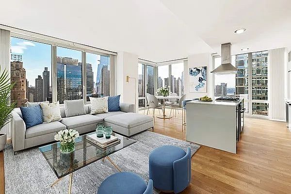 247 West 46th Street #1803