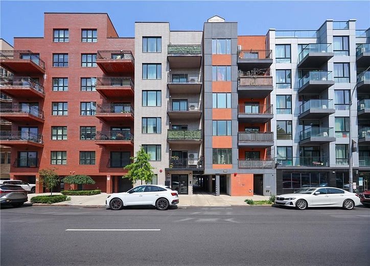 2491 Ocean Avenue #6B
