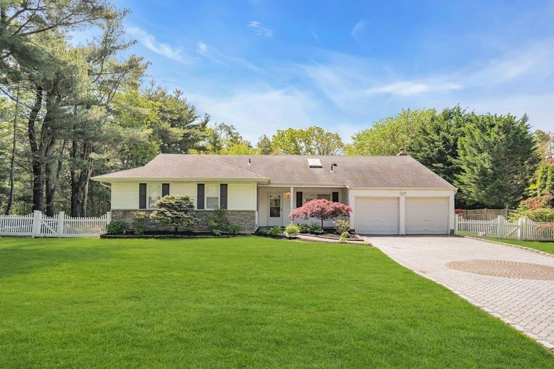 25 Gleason Drive