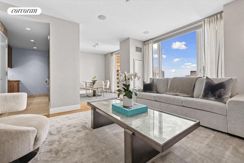 250 East 53rd Street #3303