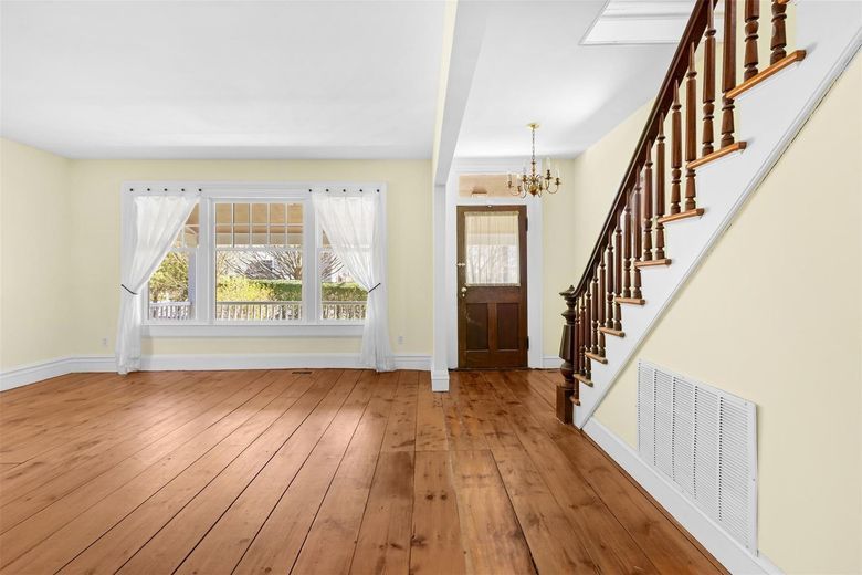 25105 Main Road