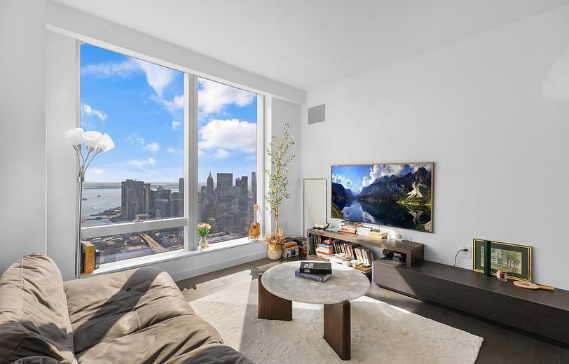 252 South Street #73K