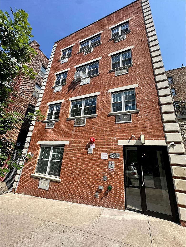253 E 206th Street