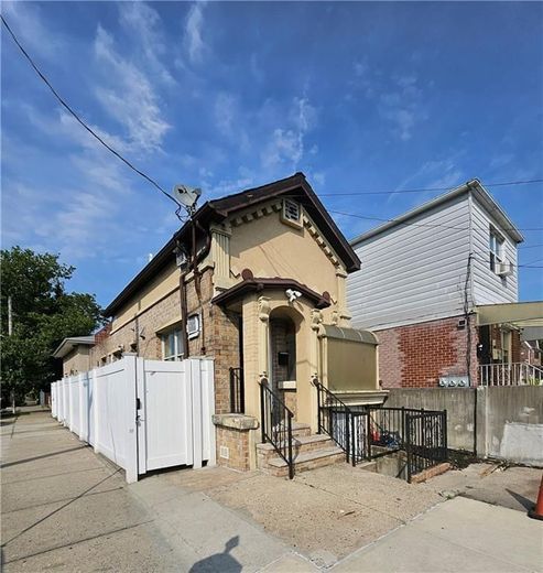 257 Bay 40th Street