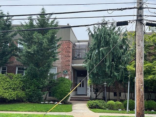 257 Cedarhurst Avenue #A 8