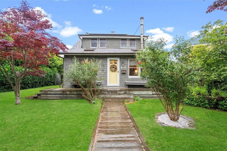 259 Foster Avenue