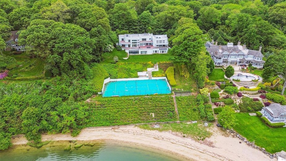26 Tennis Court Road