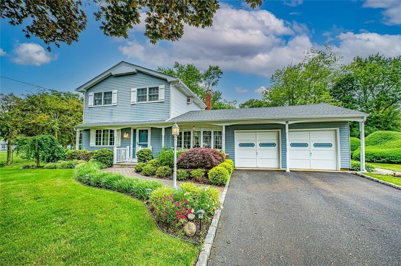 26 Village Lane