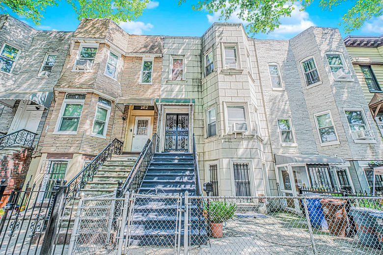 260 Covert St