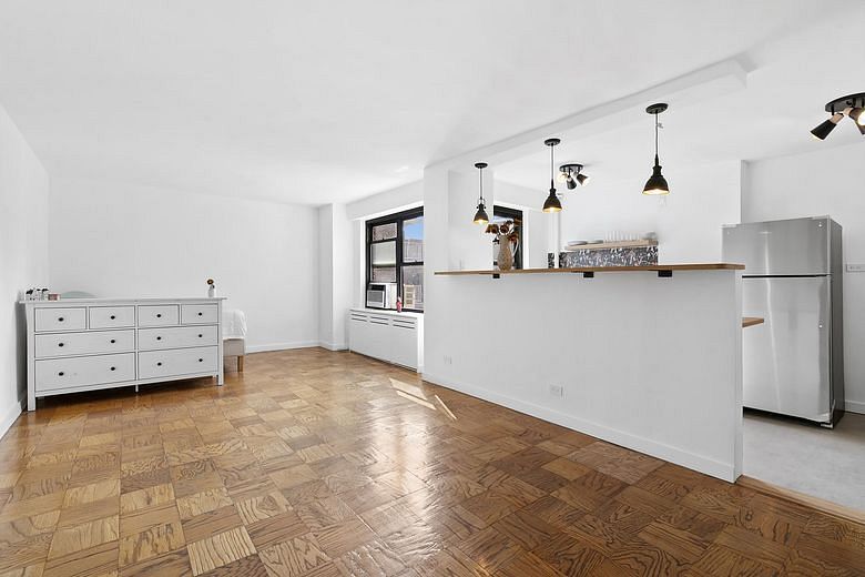 266 East Broadway #B1902