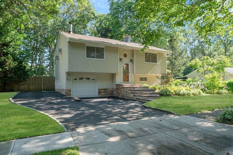 27 Columbus Avenue
