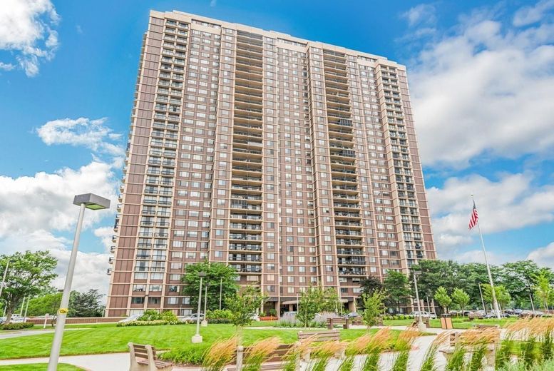 27010 Grand Central Parkway #14E