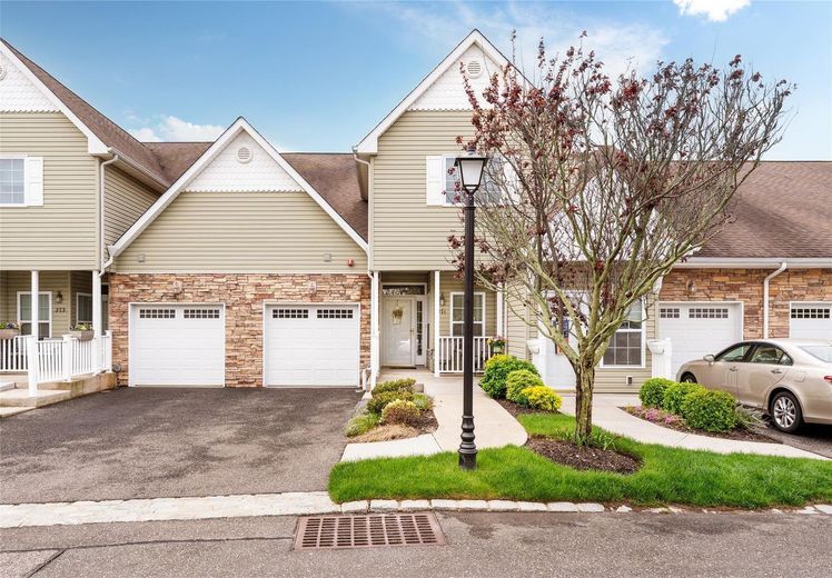 271 Andrew Drive #271