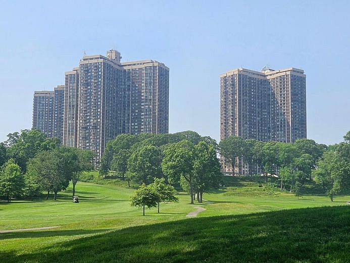 27110 Grand Central Parkway #28K