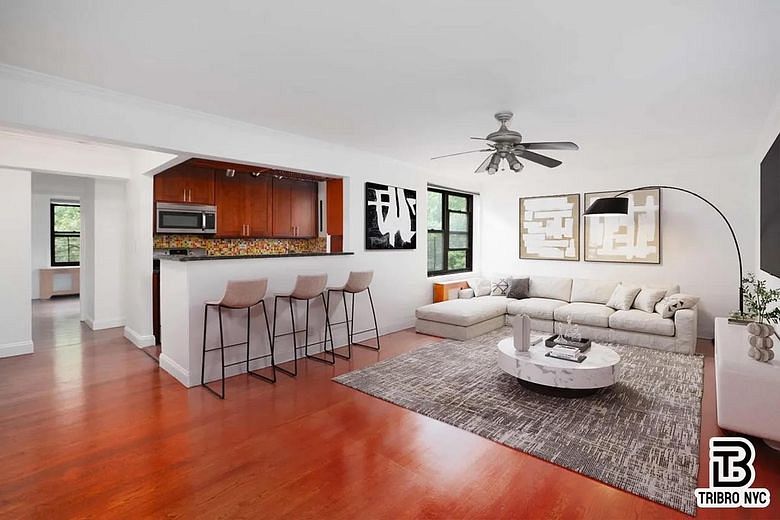 273 Bennett Avenue #8B