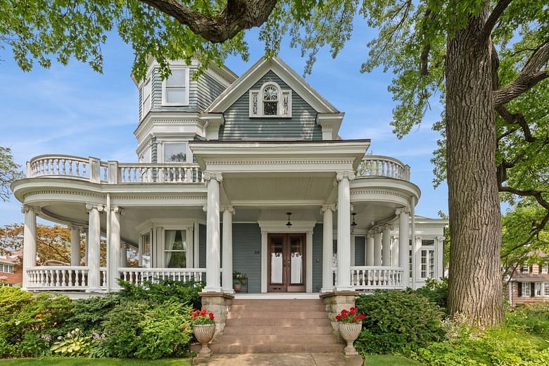 28 Clark Lane