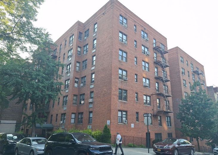 2866 Marion Avenue #4C