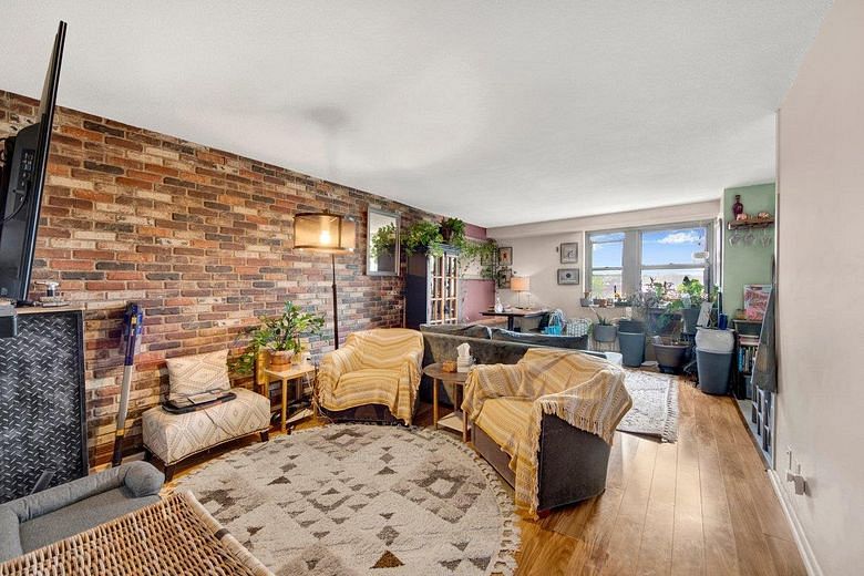 290 W 232nd Street #8E