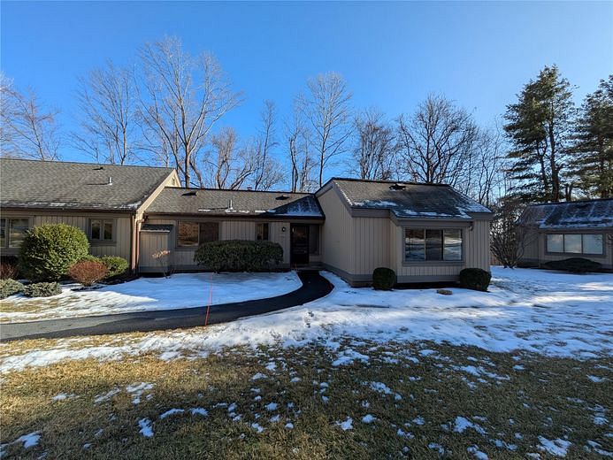 295 Heritage Hills #B