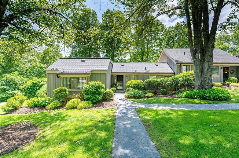 298 Heritage Hills #A