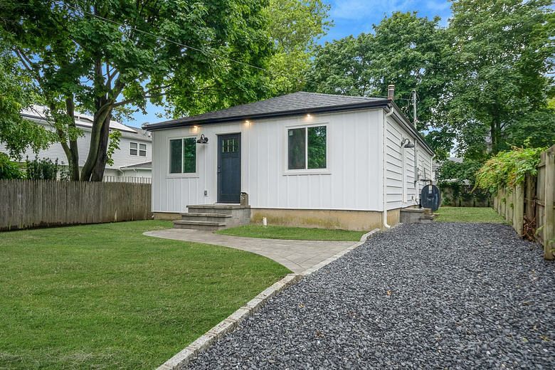 3 Auburn Avenue