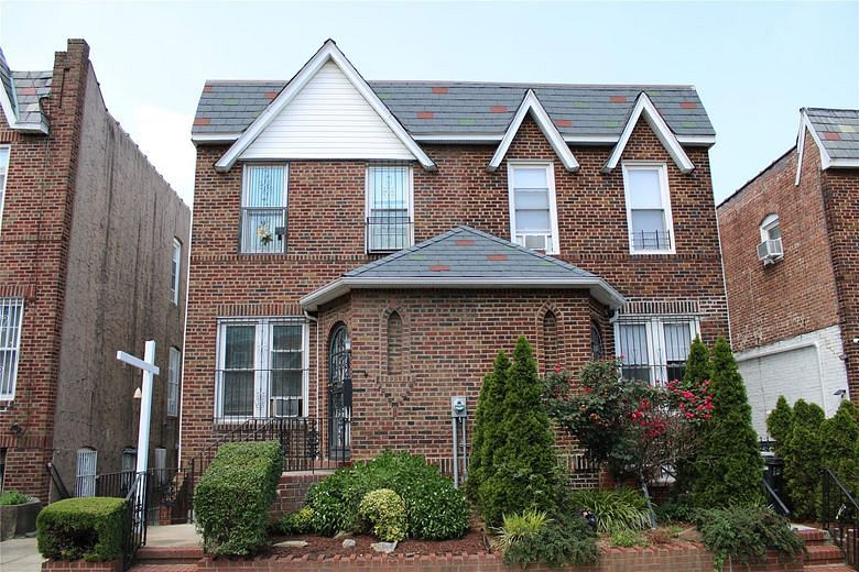 30-12 84 Street