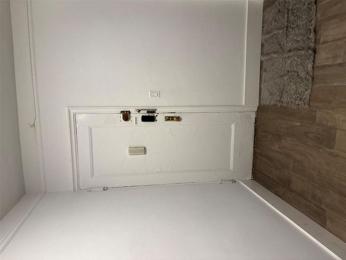 3000 Valentine Avenue #3E